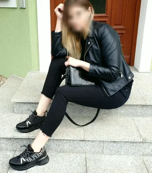 Aroa, 37 años